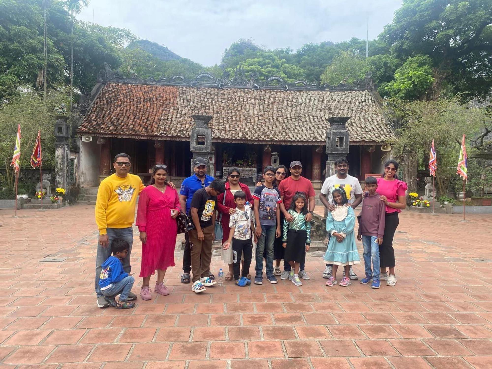 Truong Son Luxury Homestay Ninh Bình Exteriör bild