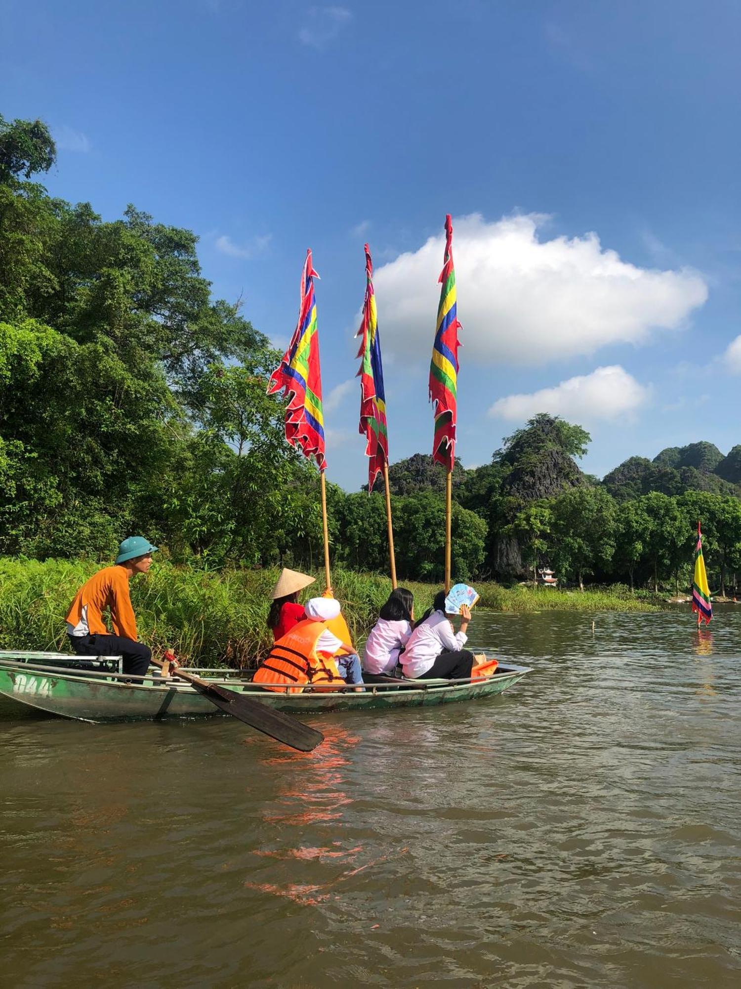 Truong Son Luxury Homestay Ninh Bình Exteriör bild
